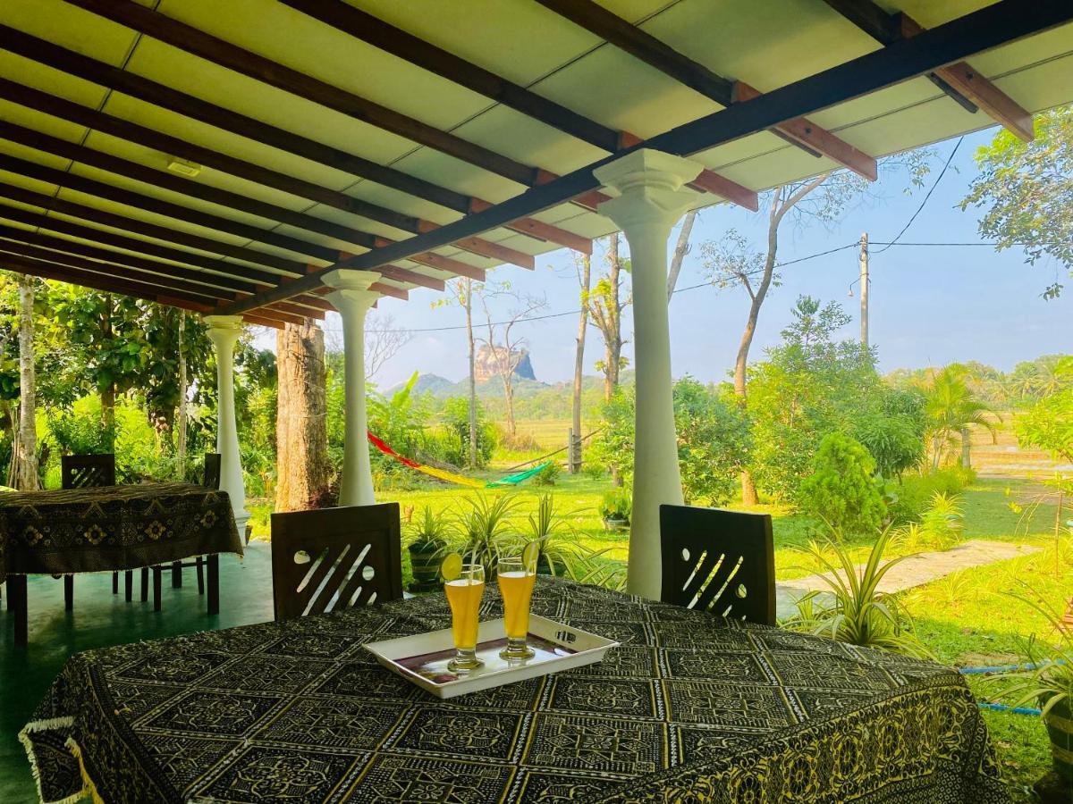 Lucky Villa Sigiriya Ngoại thất bức ảnh